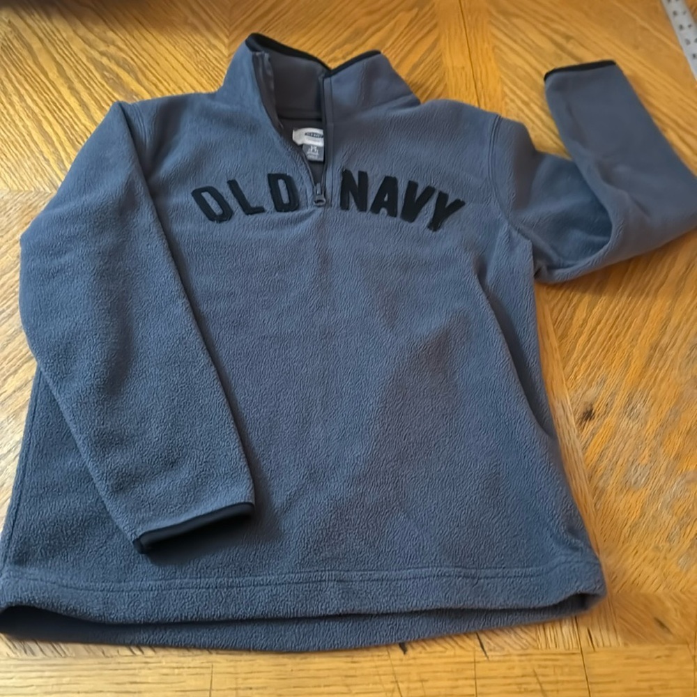 𝅺OLD navy long sleeve
